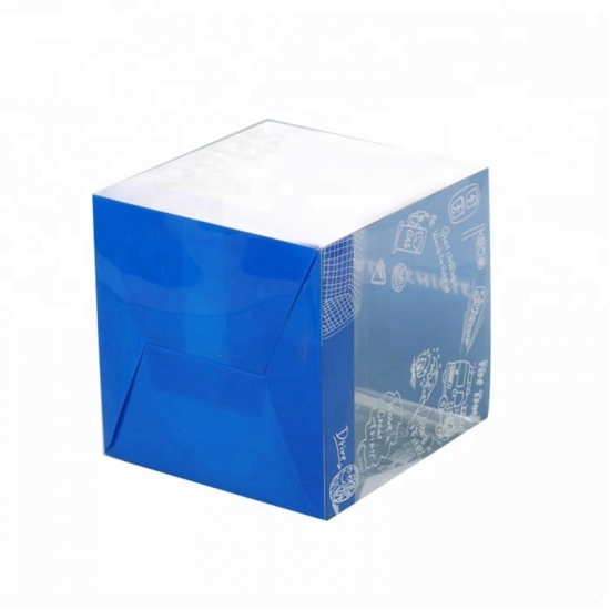 Small plastic boxes for gifts