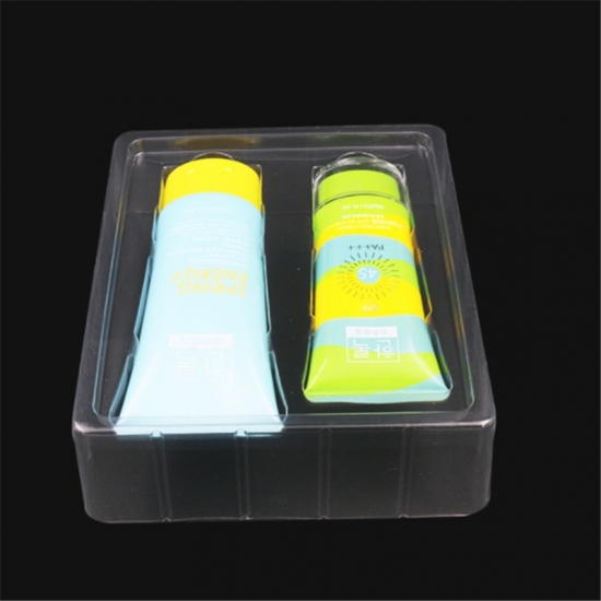 Cosmetic blister packaging insert tray