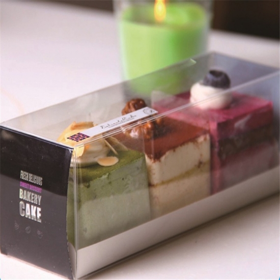 Clear plastic box for cake
